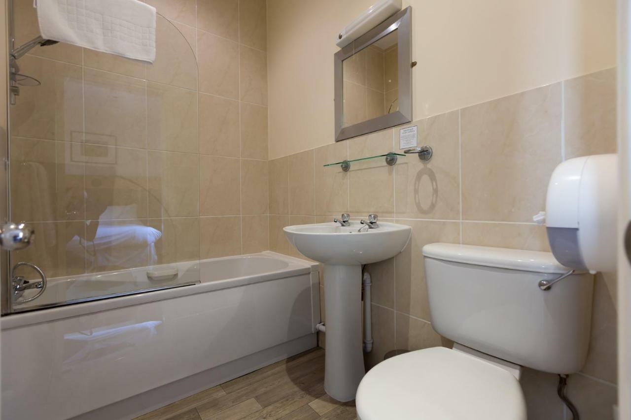 The Beeches Hotel Гримсби Экстерьер фото